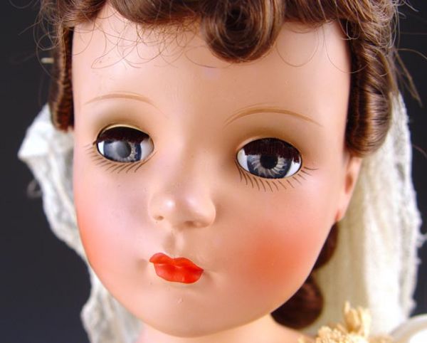 21" HARD PLASTIC MADAME ALEXANDER BRIDE DOLL - 2