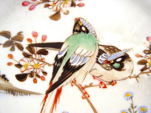 SIGNED JAPANESE PORCELAIN HAND PAINTED PLATE - 3