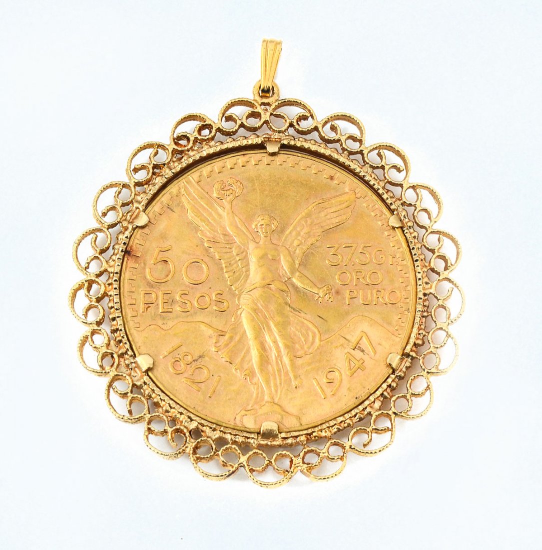 1821-1947 50 PESOS GOLD COIN PENDANT WITH FRAME: 1821-1947 50 PESOS GOLD COIN PENDANT WITH FRAME: 41.6 grams without the 14 K Gold scrolling bezel. Total weight Approx. 49.7 Gr. Mexican Gold coin. Approx. 2.25" h x 2" w. The reverse (back) features