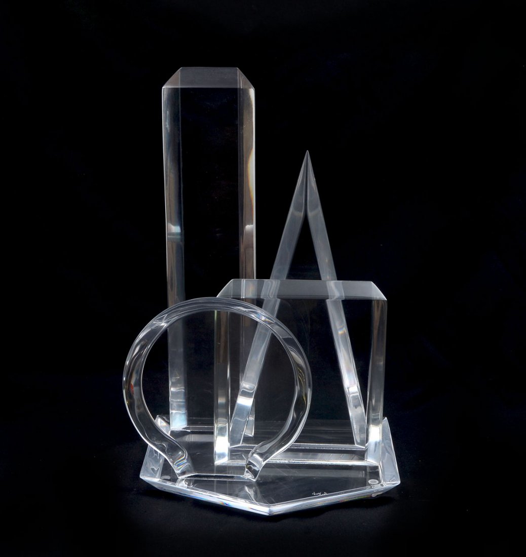 VAN TEAL LUCITE SCULPTURE: VAN TEAL LUCITE SCULPTURE: Geometric clear sculpture, highest point measures approx. 21.5", 13.5" inches wide, 11" deep, signed.