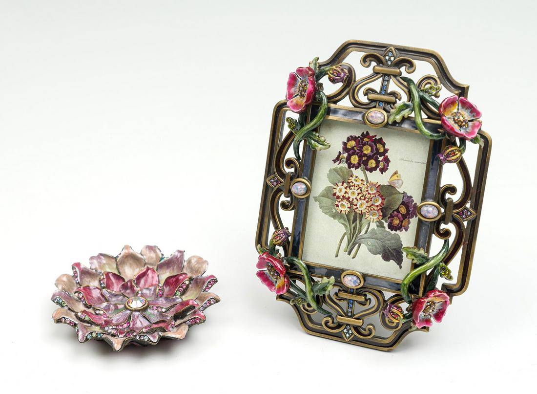 2 PC JAY STRONGWATER FRAME & DISH IN ORIGINAL BOXE: 2 PC JAY STRONGWATER FRAME & DISH IN ORIGINAL BOXES: 1) Chrysanthemum Trinket Tray with hand painted enamel in an array of light pink, peach, a starlight crystal colors. 3'' Diameter. Underside of dis
