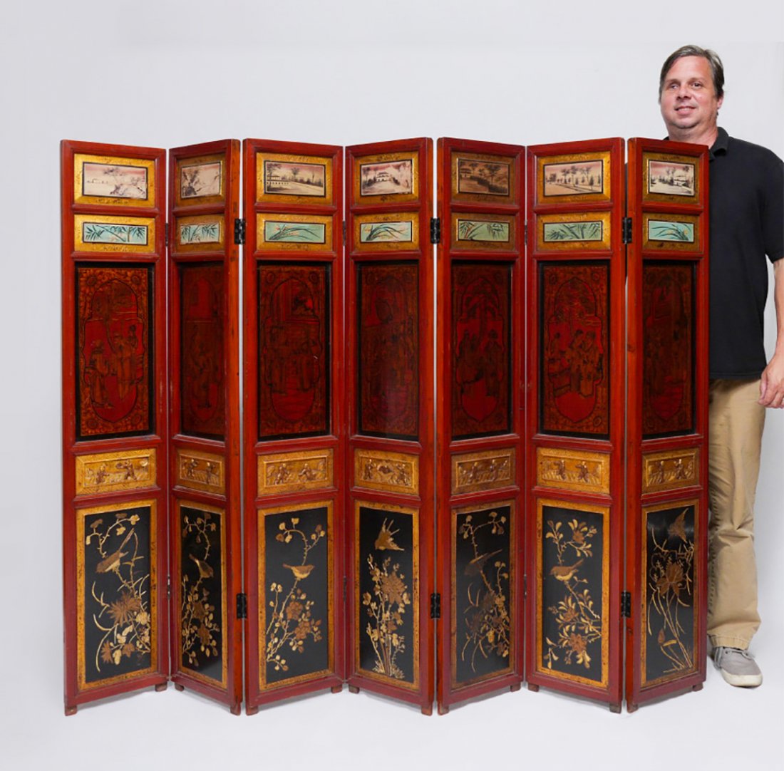 DIMINUTIVE 7 PANEL CHINESE FLOOR SCREEN: DIMINUTIVE 7 PANEL CHINESE FLOOR SCREEN: With carved and paint decorated panels, each panel measures Approx. 56.75" h x 11'' w.