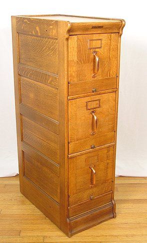178 Globe Wernicke Oak Filing Cabinet 3 Drawer Jan 23 2005
