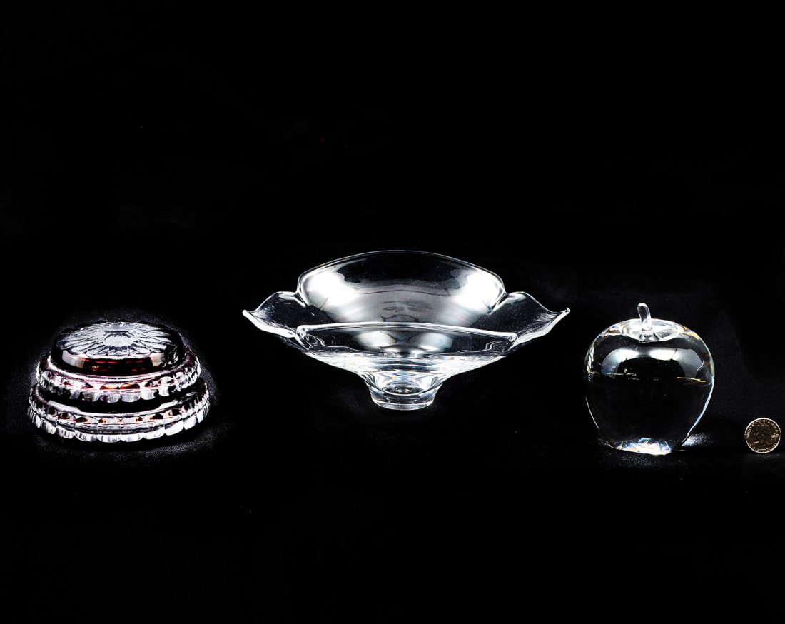 3 PIECE STEUBEN & VAL ST. LAMBERT ART GLASS COLLECTION: 3 PIECE STEUBEN & VAL ST. LAMBERT ART GLASS COLLECTION: Comprising; 1- Steuben signed leaf form dish, 1- Steuben signed crystal Apple, & 1- Val St. Lambert signed, purple cut to clear powder box. Larg