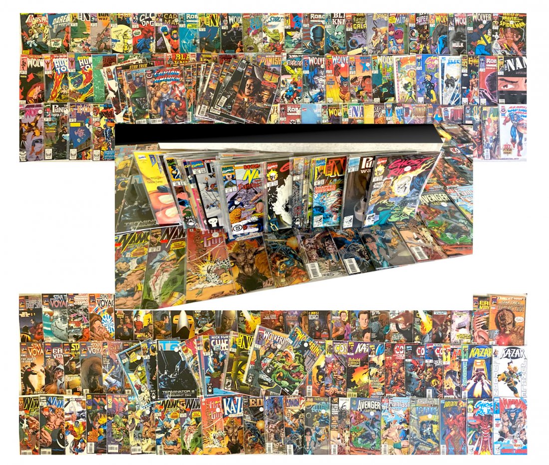 260+ MARVEL COMIC BOOK COLLECTION: 260+ MARVEL COMIC BOOK COLLECTION: $1.25 and up. Including titles such as The Punisher, Robo Cop, Wolverine, Excalibur, Fantastic Four, Captain America, & Many More. All reside in a long case box.