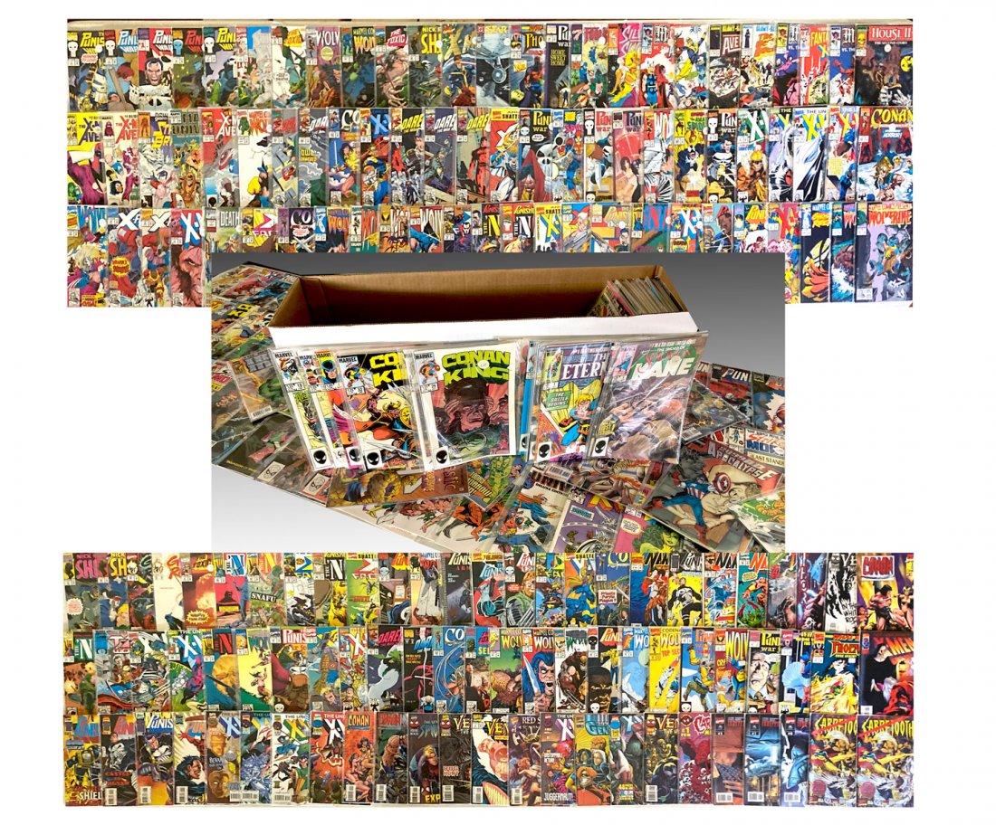 275+ DC COMIC BOOK COLLECTION: 275+ DC COMIC BOOK COLLECTION: Including titles such as X-Men, Silver Surfer, Justice, Nick Fury, Shield, Venom, The Hunger, Wolverine, Fantastic Four, and Many More. All reside in a long case box.