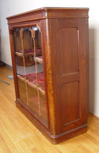 VICTORIAN WALNUT BOOKCASE DISPLAY CABINET - 4
