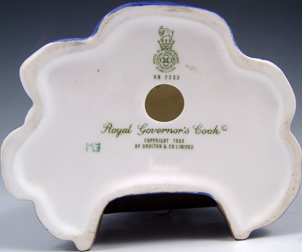 ROYAL DOULTON ROYAL GOVERNORS COOK FIGURE - 4