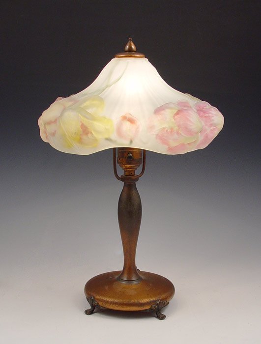 PAIRPOINT PUFFY BOUDOIR LAMP 3047 1/2: PAIRPOINT PUFFY SHADE BOUDOIR LAMP 3047 1/2: Both the base and shade are signed. Reverse painted puffy shade is signed The Pairpoint Corp, the base with the Pairpoint logo, number 3047 1/2 and Made in