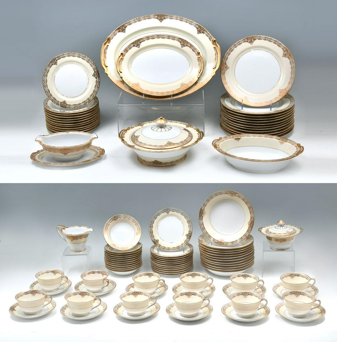 91 PC. NORITAKE GILDA SERVICE FOR 12: 91 PC. NORITAKE ''GILDA'' SERVICE FOR 12: Comprising; 12- Dinner plates, 12- Salad plates, 12- Bread plates, 12- Dessert bowls, 12- Soup bowls, 12- Tea cups, 12- Saucers, 1- Large oval platter, 1- Med