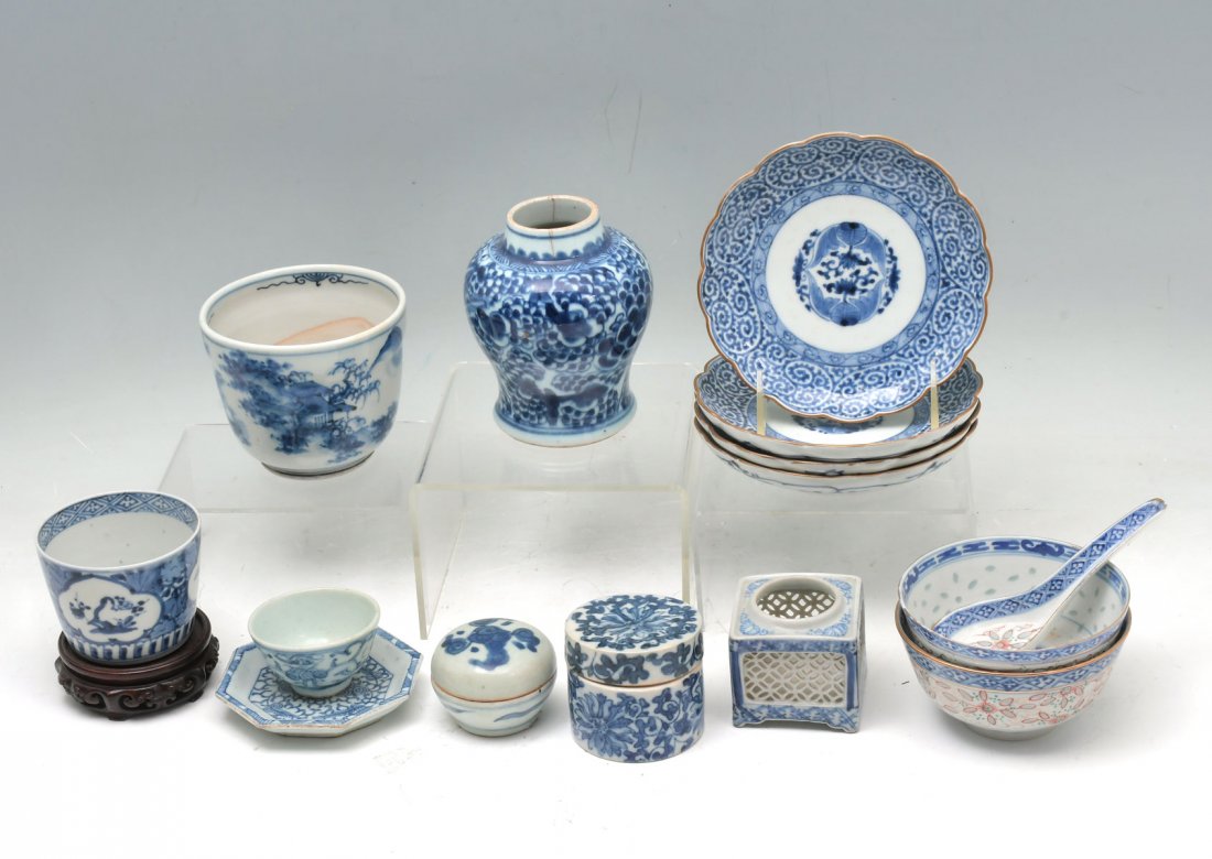 15 PC. CHINESE BLUE & WHITE PORCELAIN COLLECTION: 15 PC. CHINESE BLUE & WHITE PORCELAIN COLLECTION: Comprising; 1- Planter, 1- Ming period covered trinket box, 1- Tea cup, 1- Cup, 1- Octagonal plate, 1- Round covered box, 1- Spoon, 2- Bowls, 1- Openw
