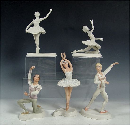 5 BOEHM PORCELAIN BALLET DANCER FIGURINES: 5 BOEHM PORCELAIN BALLET FIGURES: From the Romantic Moments and the Ballet Classics collections. to include Nutcracker Prince, Copelia, Firebird, Odette, and Romeo. 8 - 11".