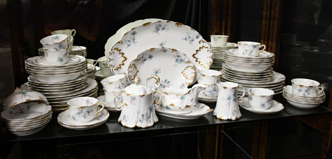 CH FIELD HAVILAND LIMOGES DINNERWARE: CH FIELD HAVILAND LIMOGES DINNERWARE: Comprising; 10- Dinner plates, 10- Soups, 10- Cake plates, 10- Berry bowls, 10- Tea cups, 11- Saucers, 1- Creamer, 1- Covered sugar, 1- Gravy boat & underplate &