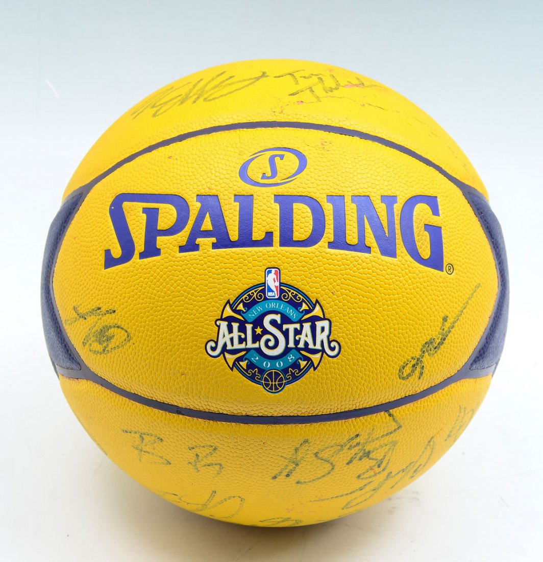 2008 NBA ALL-STAR AUTOGRAPHED BASKETBALL: 2008 NBA ALL-STAR AUTOGRAPHED BASKETBALL: Confirmed autographs are the 2 coaches Byron Scott and Doc Rivers, players Dwyane Wade, Jason Kidd, Brandon Roy, Chris Bosh, Steve Nash, Rasheed Wallace and K
