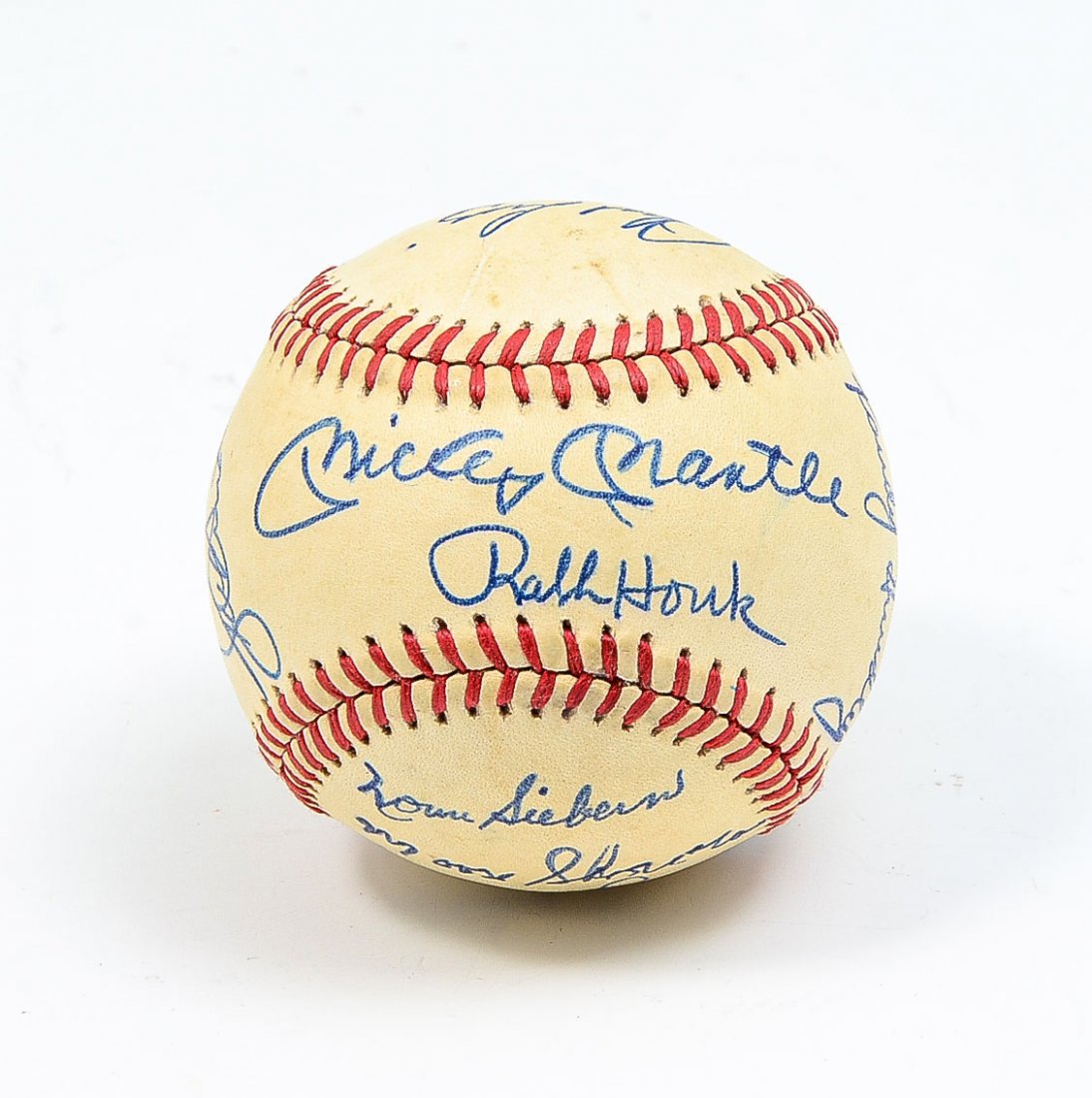 TERRIFIC AUTOGRAPHED YANKEES MLB AMERICAN LEAGUE B: TERRIFIC AUTOGRAPHED YANKEES MLB AMERICAN LEAGUE BASEBALL: Notable names to include Moose Scowron, Whitey Ford, Ralph Houk, Mickey Mantle, Hoyt Wilhelm, Randy Hundley, and Hector Lopez. From the Micha