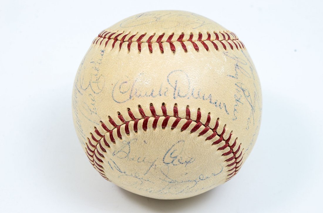 BROOKLYN DODGERS SIGNED NATIONAL LEAGUE BASEBALL: BROOKLYN DODGERS SIGNED NATIONAL LEAGUE BASEBALL: Autographs to include Duke Snider, Pee Wee Reese, Gil Hodges, Johnny Podres, Jackie Robinson, Carl Erskine, and others. From the Michael Brown collect