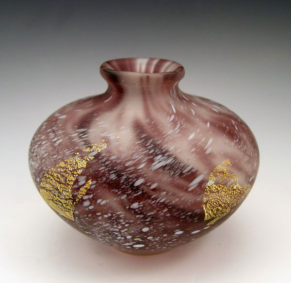 KYOHEI FUJITA GLASS VASE: FUJITA, Kyohei, (Japanese, (1921-2004): Blown Glass Vase with Gold Fragment, 5 1/2'' h., 6'' w., original receipt dated 1972, with autographed correspondence from Fujita to former owner. Fujita receiv