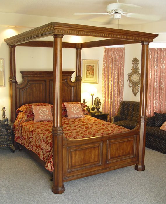 CONTEMPORARY FOUR POST CANOPY / TESTER BED: CONTEMPORARY FOUR POST CANOPY / TESTER BED: Queen size bed sold with duvet cover and pillows shown in pictures, mattress space approx. 62" x 74", 7'8"h. x 7'10" x 5'8" overall.