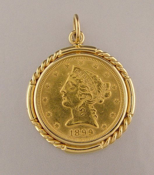 5 DOLLAR LIBERTY COIN PENDANT: 14K COIN FRAME US 5 DOLLAR LIBERTY: 14K yellow gold frame contains one 1899 US 5 Dollar Liberty coin. Frame weight: 3.4 grams Approx.