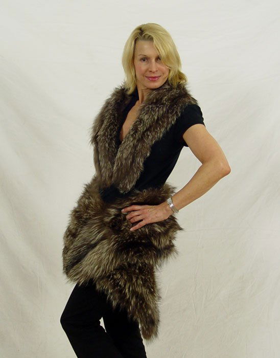 2 piece SILVER FOX FUR STOLE AND WRAP: 2 SILVER FOX FUR STOLE AND WRAP: 1) Stole with Mortons of Washington DC label, approx. 5' long, 16: wide at the back. 2) 43" long wrap.
