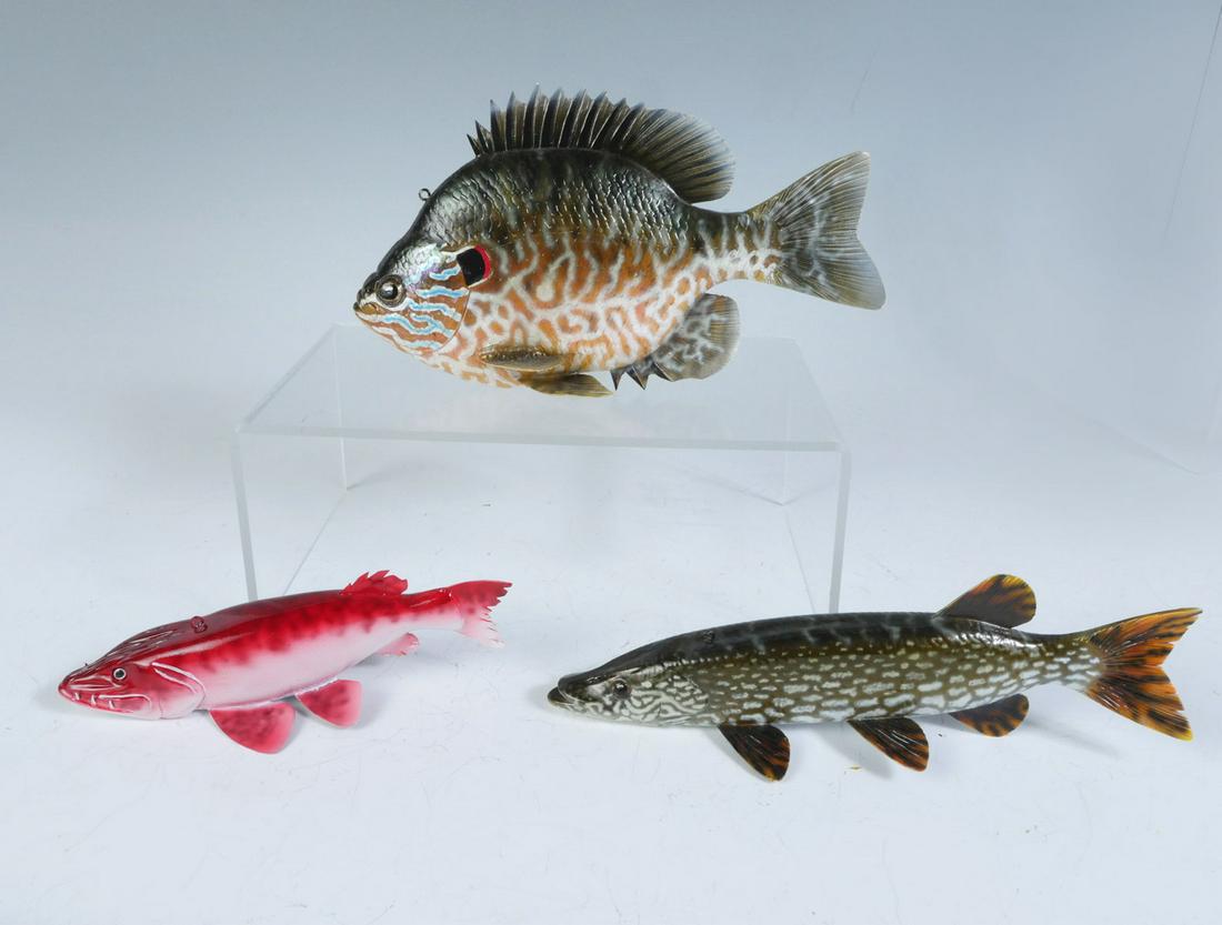 THREE ULTRA REALISTIC JARED SYPNIESKI FISH DECOYS (1 of 3)