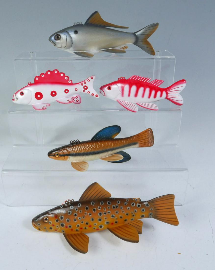 FIVE MAURICE STIFF FISH DECOYS (1 of 3)