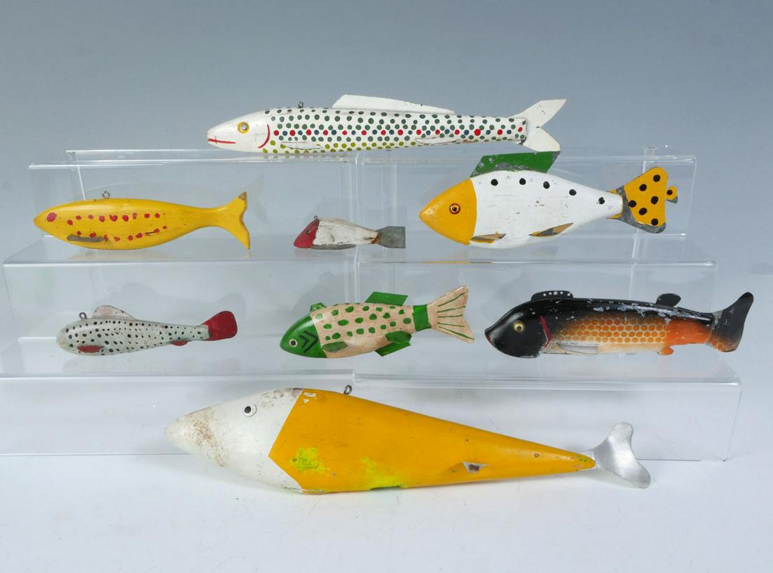 EIGHT OLD TIMEY TYPE PAINTED FISH DECOYS (1 of 3)