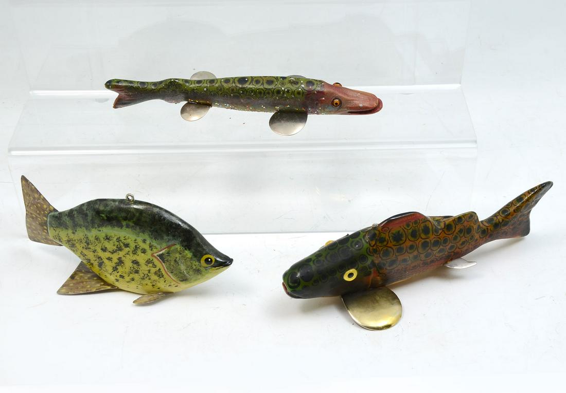 THREE HAND-CARVED AND PAINTED FISH DECOYS (1 of 3)