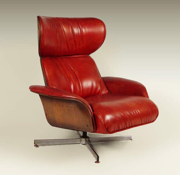 PLYCRAFT LOUNGE CHAIR: PLYCRAFT LOUNGE CHAIR: Vintage reclining chair. 39 1/4" h. x 33 1/4" x 34"
