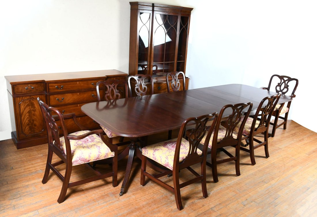 BAKER FURNITURE DINING ROOM SET: BAKER FURNITURE DINING ROOM SET: Comprising; 1-Dining table with banded top with ribbed sides, raised on two splay leg supports, 8- Chairs, 1- three drawer, 2 door Hutch, & 1- six drawer, two door Sid