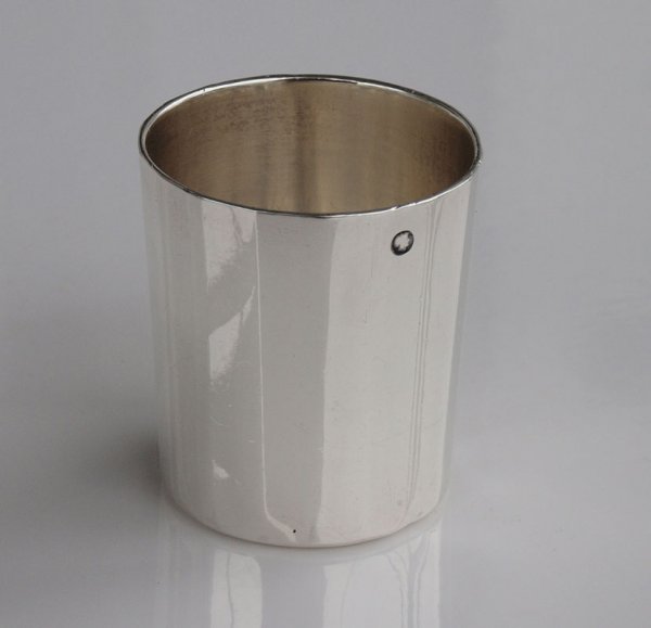 EARLY 19TH CENTURY FRENCH SILVER MEASURE: EARLY 19TH CENTURY FRENCH SILVER MEASURE: 1809-1819 French silver guarantee, unknown makers hallmark A.M. over 1 in lozenge. Ribbed design. 1 5/8" h. x 1 3/8" dia.