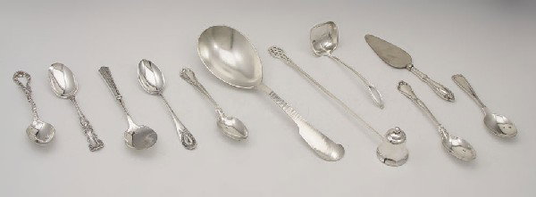 11 PIECES ESTATE STERLING SPOONS & MORE: 11 PIECES ESTATE STERLING SPOONS & MORE: To include large Gorham hand hammered serving spoon, 6 teaspoon assorted makers and patterns, Lunt candle snuffer, Towle cream ladle, sterling handle jelly, st
