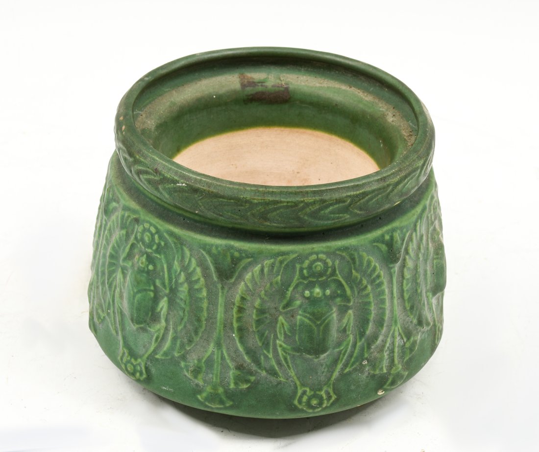 ROSEVILLE POTTERY SCARAB POT (1 of 4)