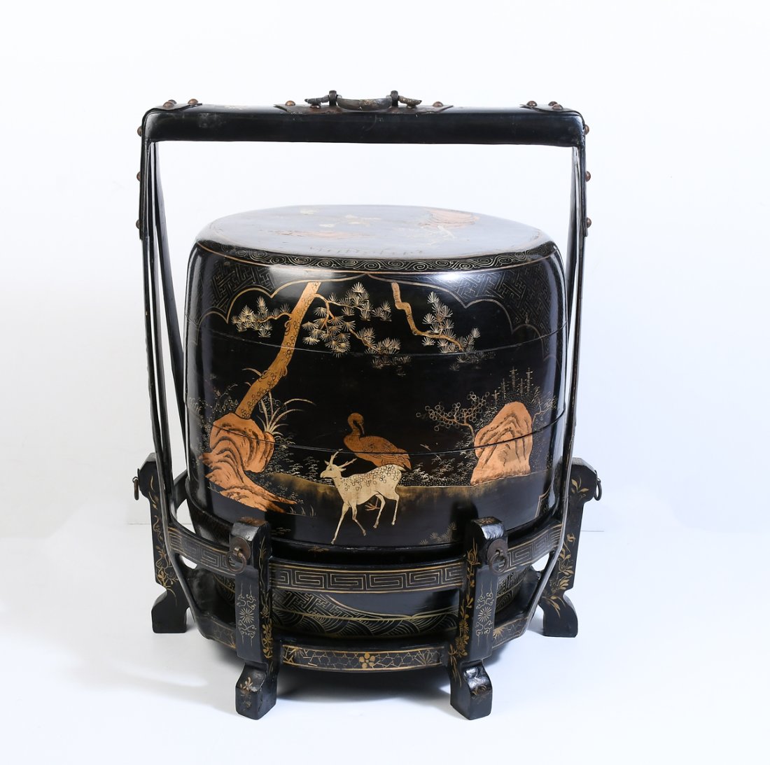LARGE JAPANESE BLACK LACQUER WEDDING BASKET (1 of 4)