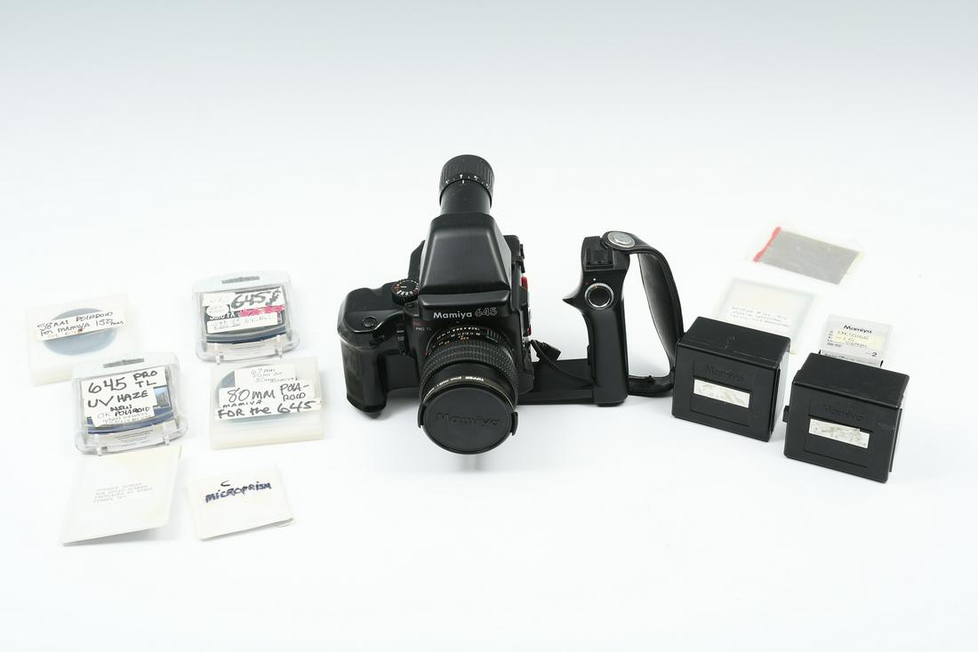 MAMIYA  645 WITH ACCESSORIES (1 of 7)