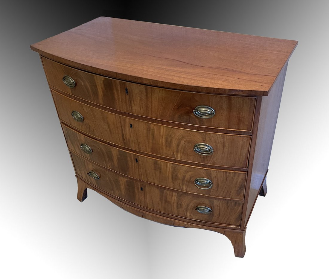 AMERICAN MAHOGANY 4 DRAWER HEPPLEWHITE BOWFRONT CHEST (1 of 4)