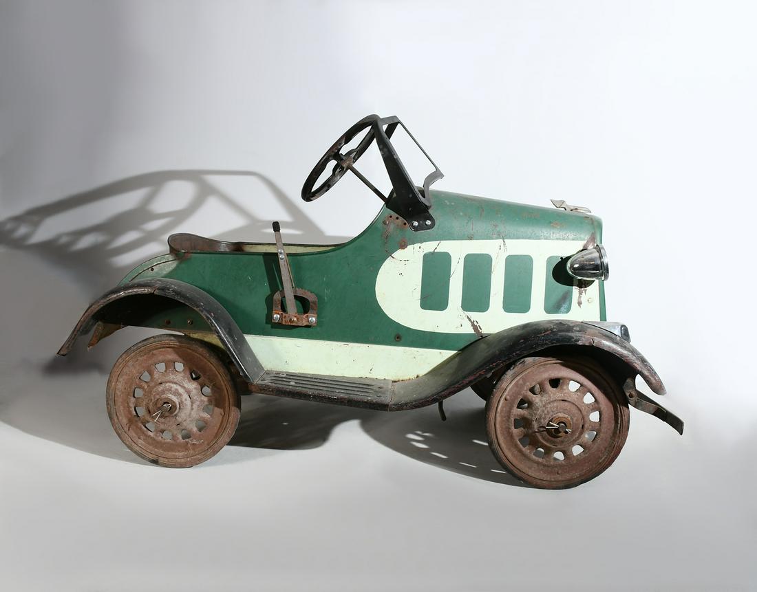 1930S? STEELCRAFT PIERCE ARROW PEDAL CAR (1 of 4)