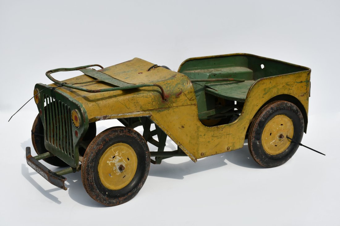 ATOMIC WORKER JEEP PEDAL CAR (1 of 6)