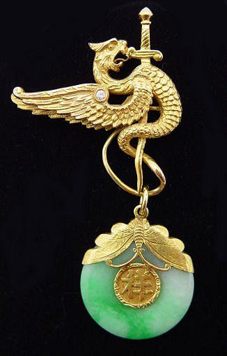 14K & DIAMOND DRAGON PIN W/ MOTH JADE CHARM