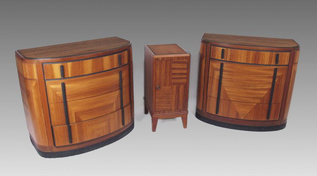 PAIR SAGINAW FURNITURE COMMODES AND STAND: PAIR SAGINAW FURNITURE COMMODES AND STAND: For Laurence Emmons Inc. Four drawer, bow front chests in the Biedermeir style. Sold together with the matching nightstand. Note the interesting veneer varia