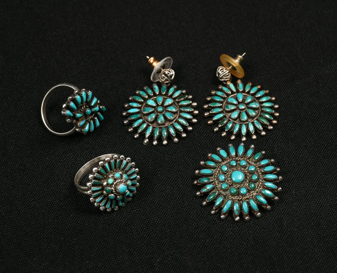 4 PC NATIVE AMERICAN PETIT POINT JEWELRY (1 of 5)