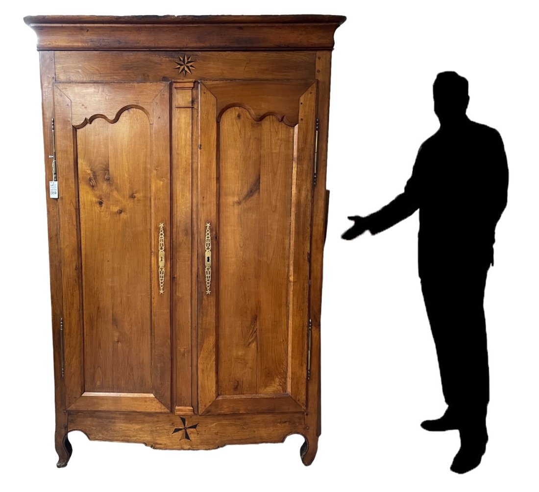 18TH-CENTURY FRENCH WARDROBE ARMOIRE (1 of 4)