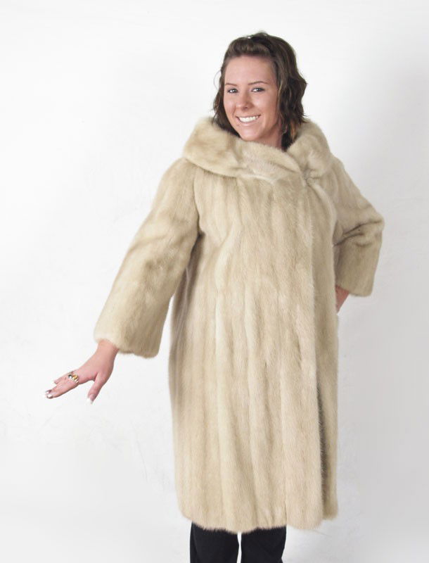 PLATINUM MINK COAT: PLATINUM MINK COAT: J.P. Allen Beige Mink coat. Hook eye closures open up to a beige floral lining, with an interior pocket that is accented with velvet ribbon and monogrammed on the inner right hand