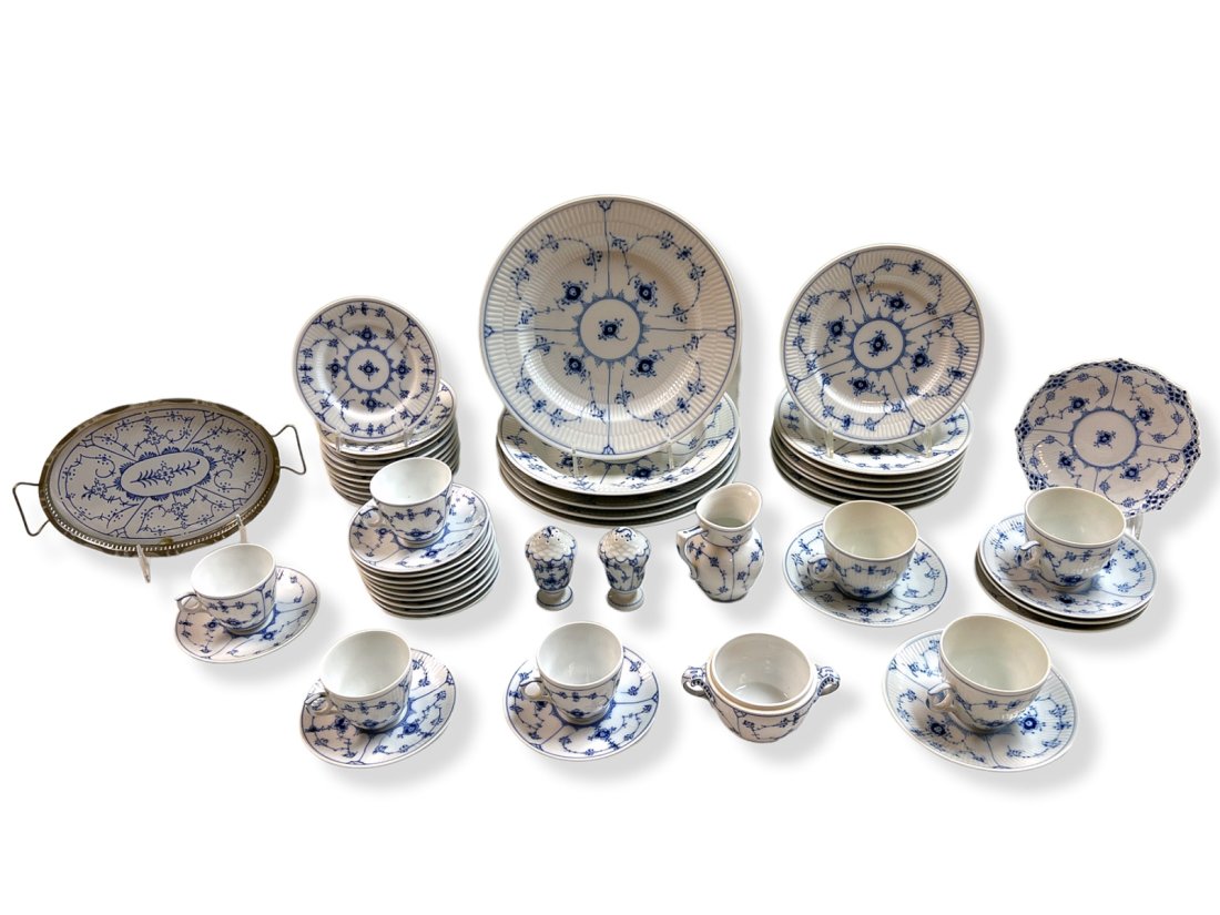 ROYAL COPENHAGEN PORCELAIN COLLECTION (1 of 6)