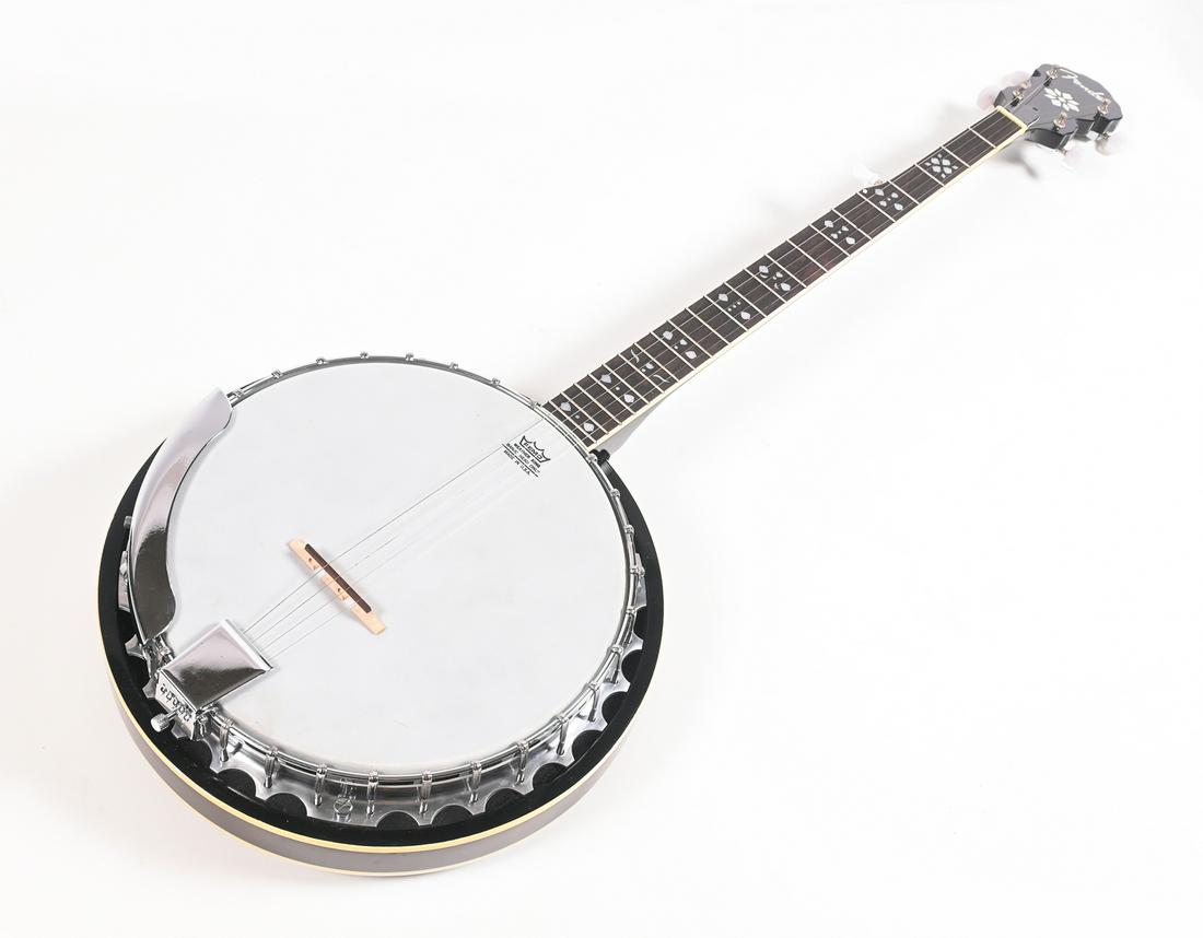 FENDER BANJO IN CASE (1 of 7)