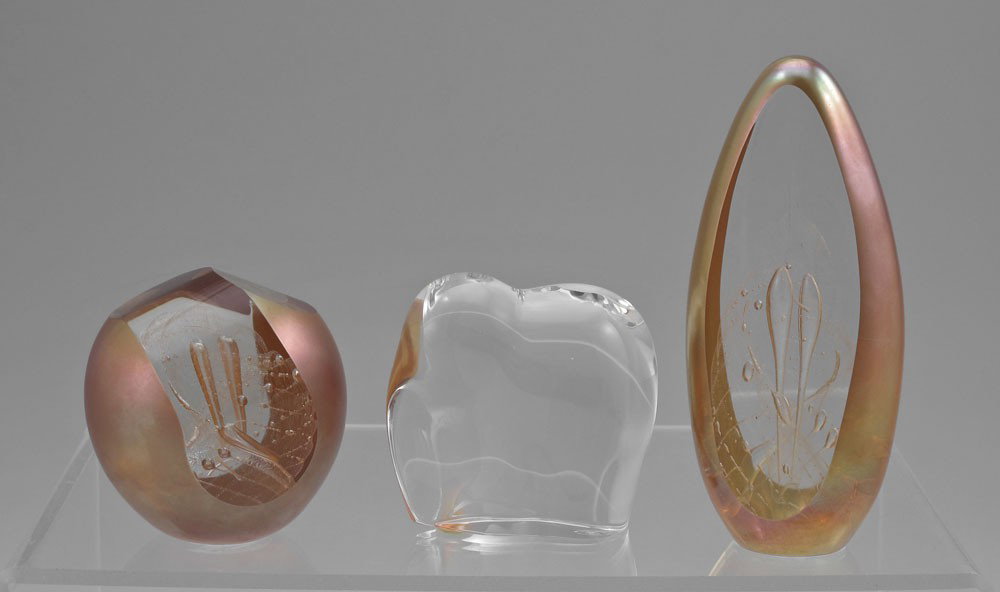 BRIAN MAYTUM & BACCARAT PAPERWEIGHTS: 3 ART GLASS PAPERWEIGHTS: 2 Brian Maytum American art glass paperweights, signed, numbered and dated 1984, approx. 5 1/4'' tall and 2 1/2'' dia. Sold together with a Baccarat French crystal elephant, 