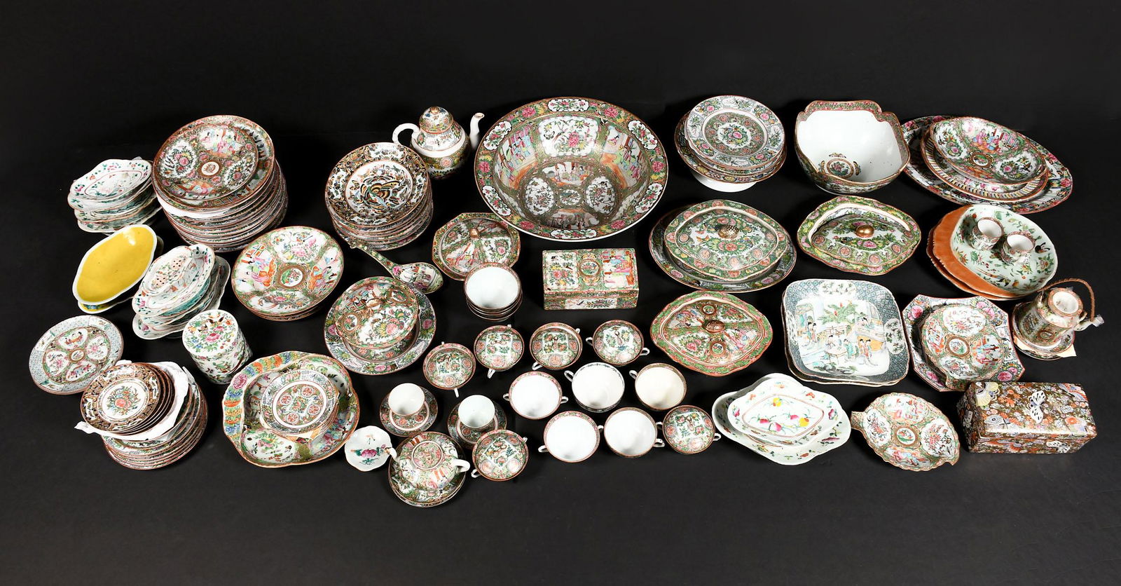 110+ PC. CHINESE ROSE MEDALLION PORCELAIN COLLECTION: 110+ PC. CHINESE ROSE MEDALLION PORCELAIN COLLECTION: Comprising; Covered dishes, Tazza, Teapots, Covered boxes, Bowls, Plates, Platters, Shrimp bowls, Coffee pot, Covered rice bowls, Large spoon, & a