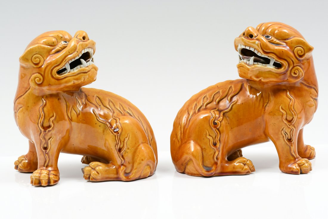 PAIR OF CHINESE GOLDEN GLAZE FOO DOGS (1 of 8)