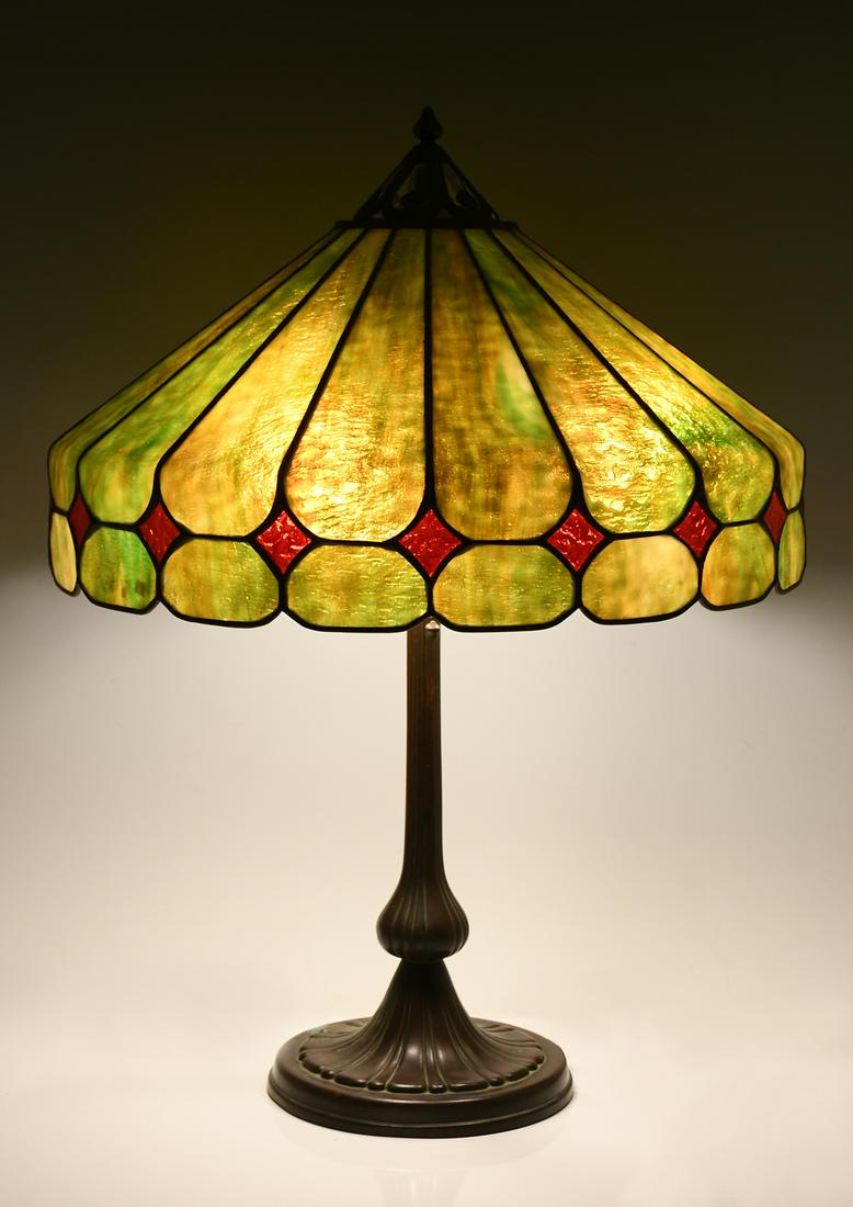 HANDEL BRONZE & LEADED GLASS TABLE LAMP (1 of 8)