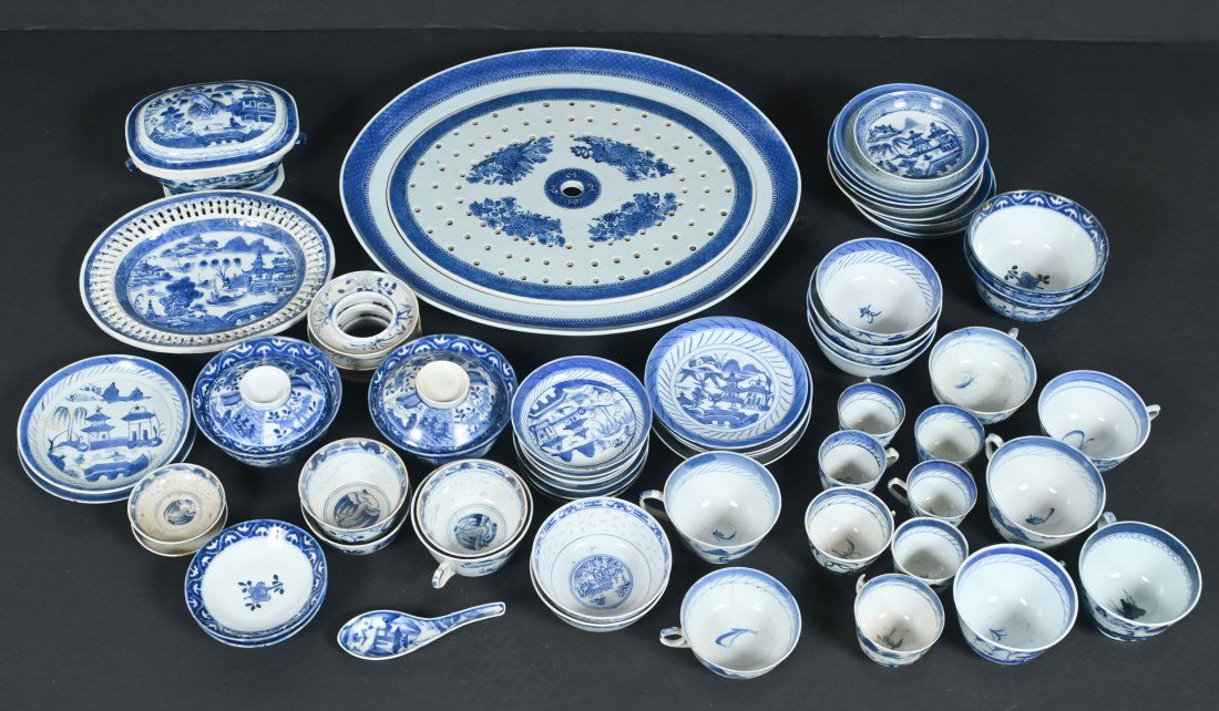 CHINESE BLUE & WHITE CANTON PORCELAIN COLLECTION (1 of 10)